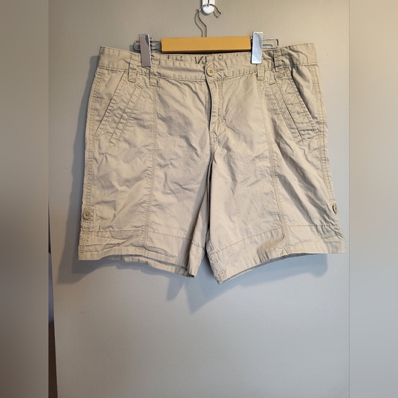 Calvin Klein Women Shorts , Size 12 ( 34) - Picture 1 of 3